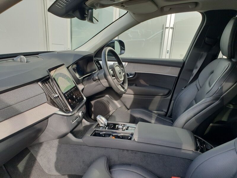 More views of Volvo XC90