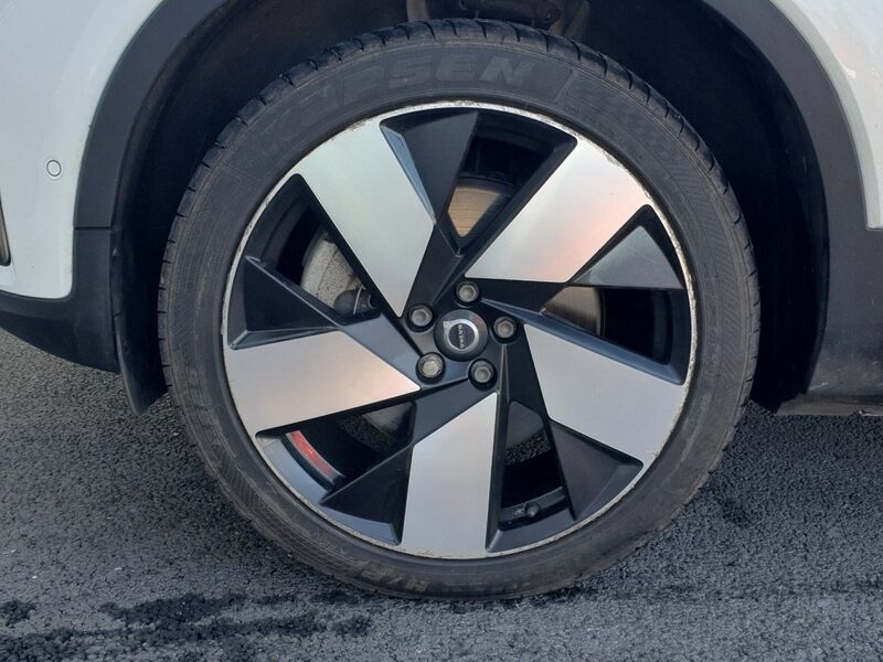 More views of Volvo C40