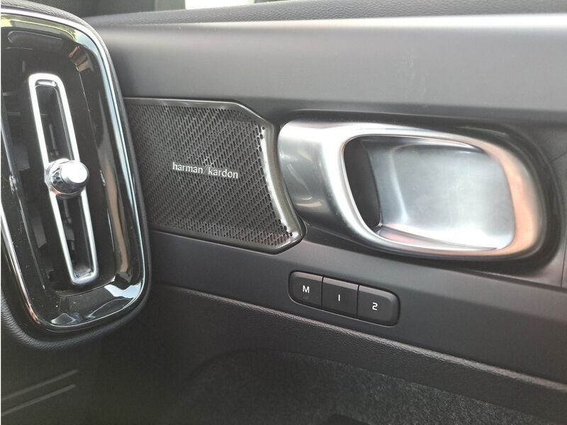 More views of Volvo C40