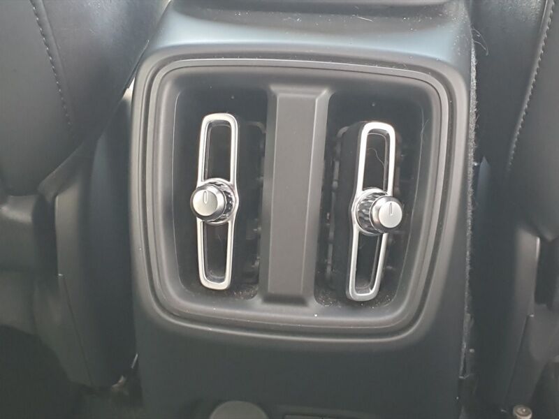 More views of Volvo C40