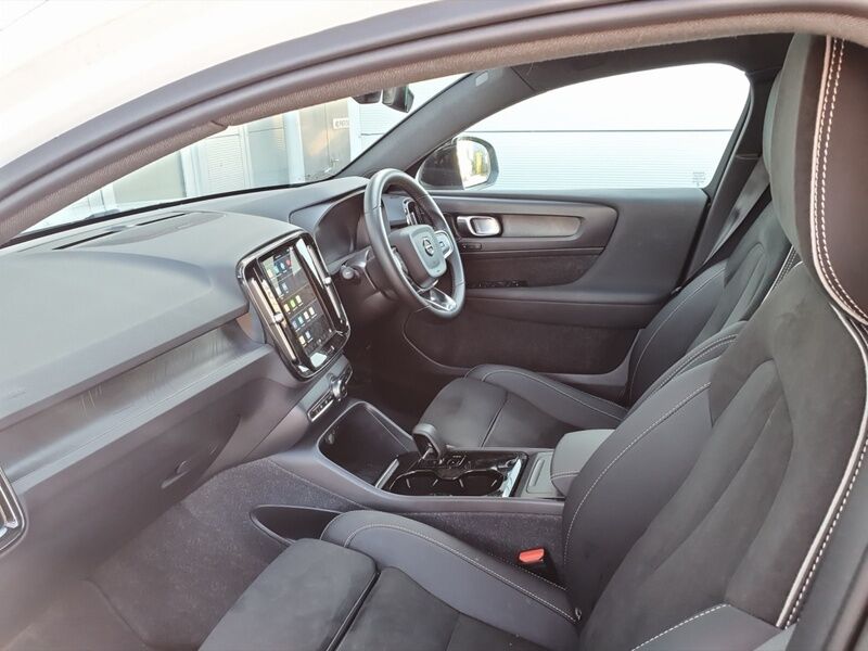 More views of Volvo C40