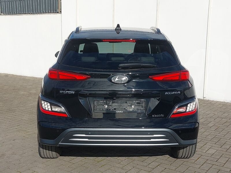 More views of Hyundai KONA