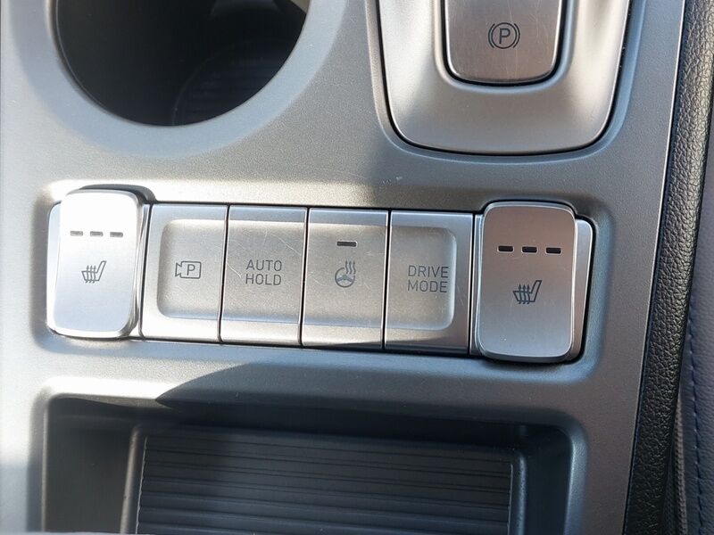 More views of Hyundai KONA