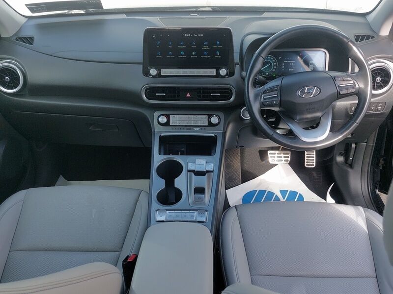 More views of Hyundai KONA
