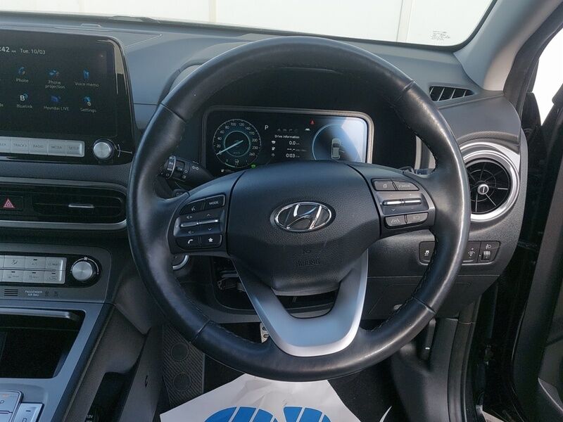 More views of Hyundai KONA