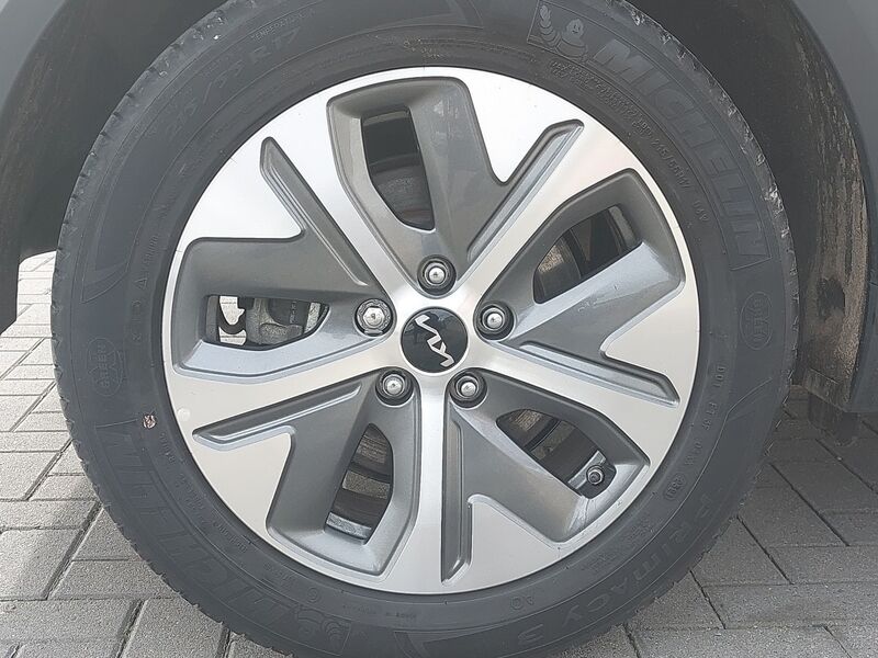 More views of Kia e-Niro