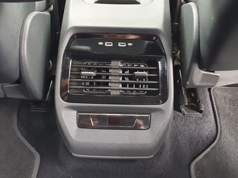 More views of Volkswagen ID.5