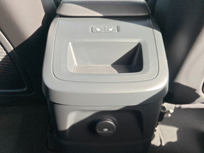 More views of Volvo XC60