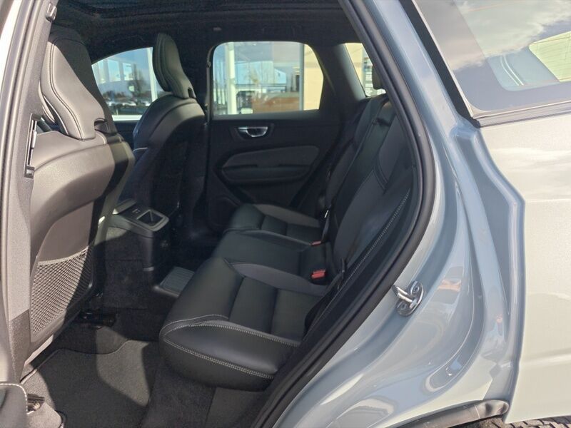 More views of Volvo XC60