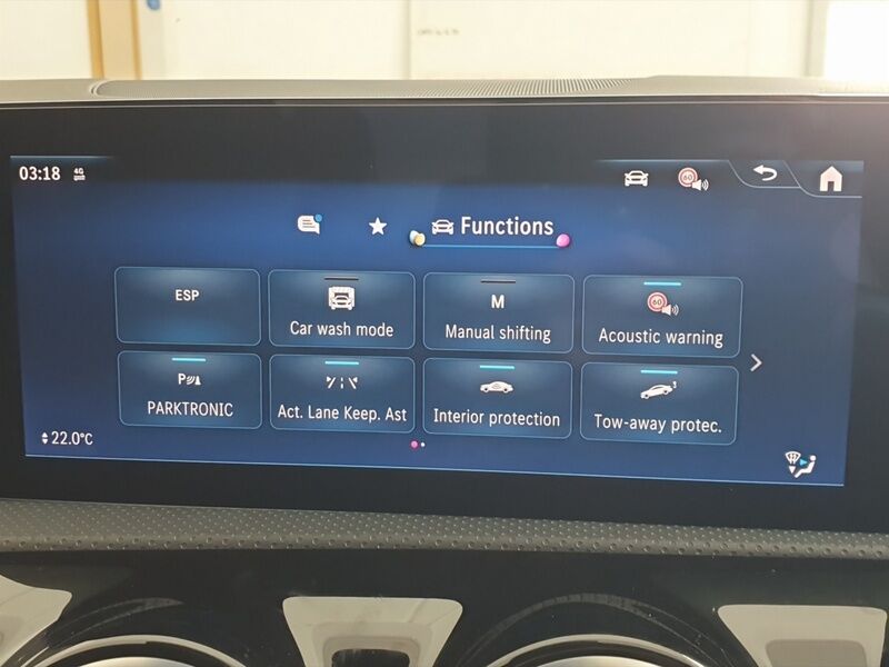 More views of Mercedes-Benz CLA