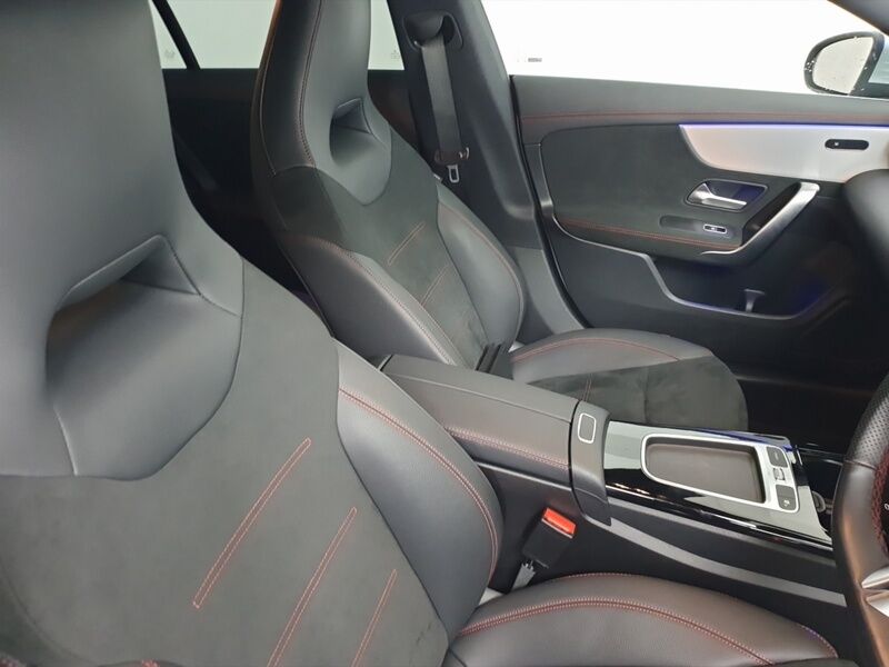 More views of Mercedes-Benz CLA