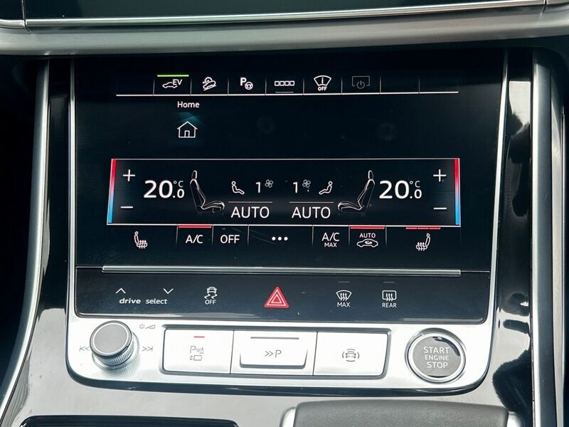 More views of Audi Q8