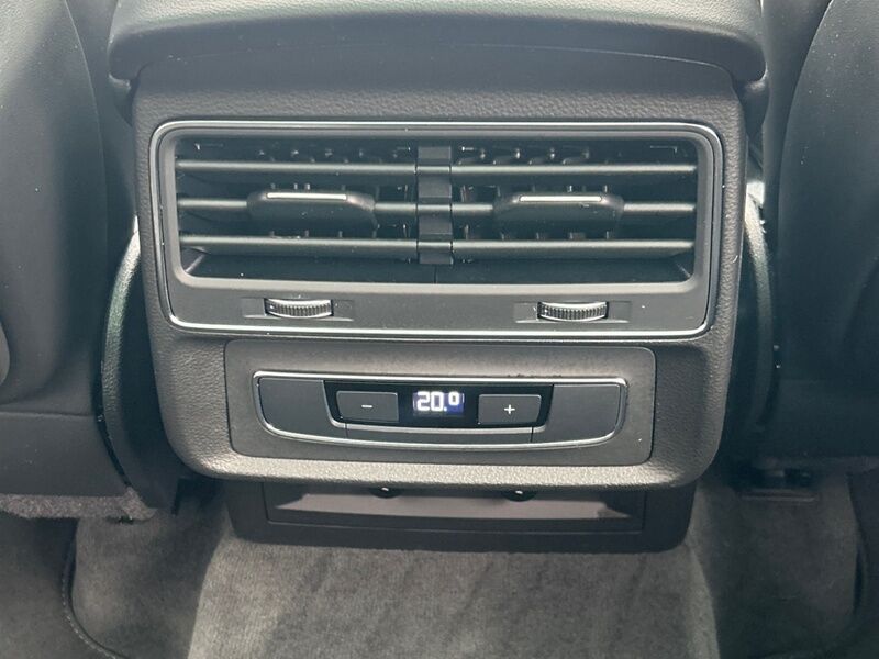 More views of Audi Q8