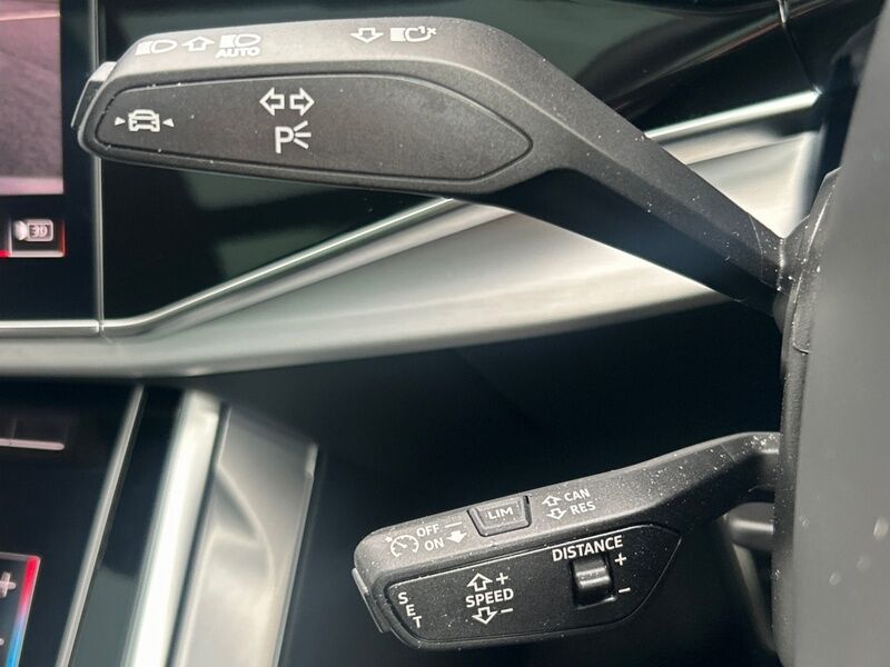 More views of Audi Q8