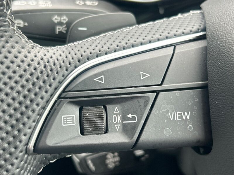 More views of Audi Q8