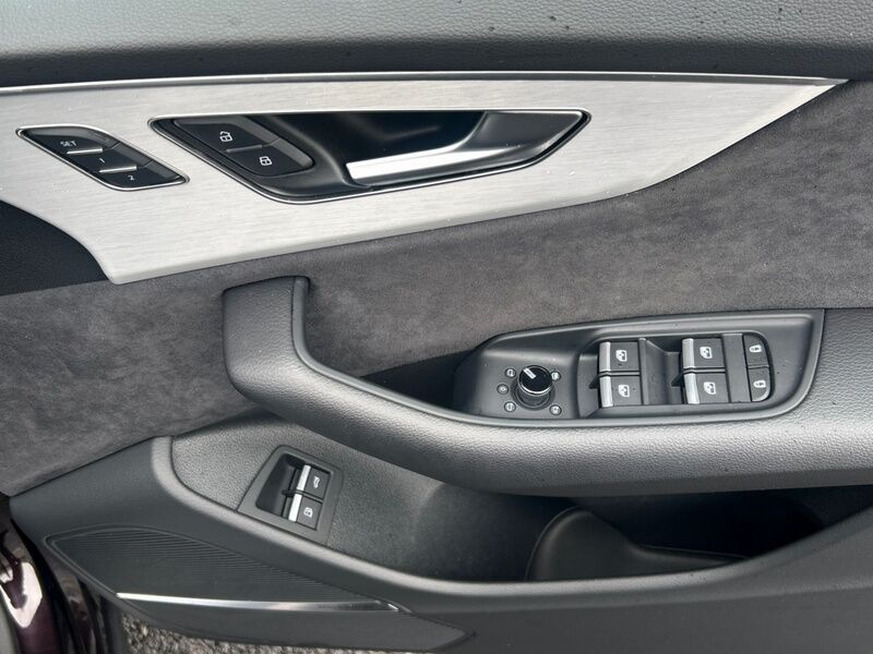 More views of Audi Q8