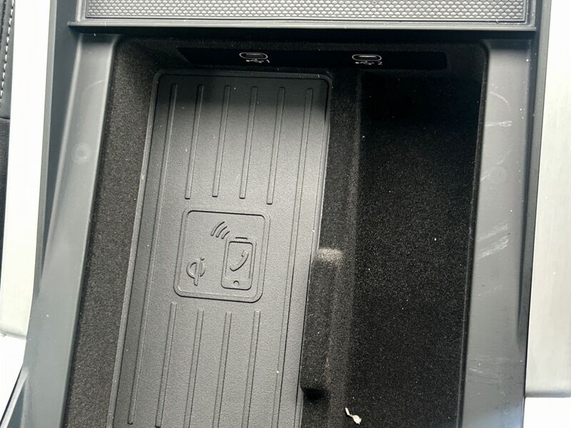 More views of Audi Q8