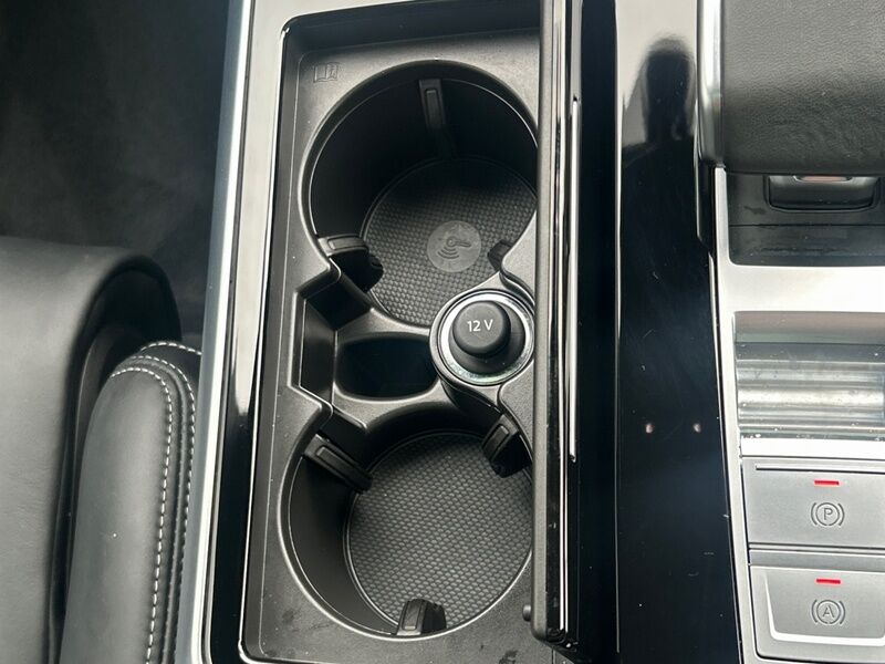 More views of Audi Q8