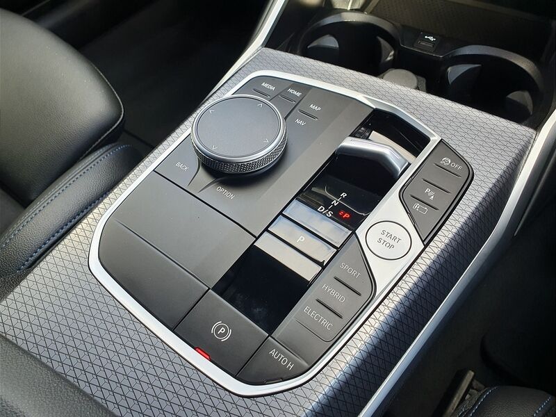 More views of BMW 3-Series