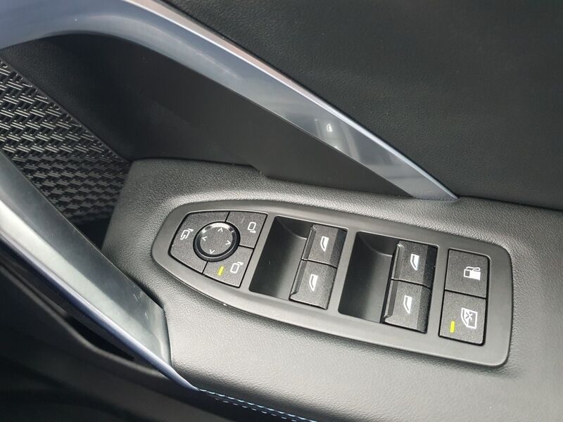 More views of BMW X1