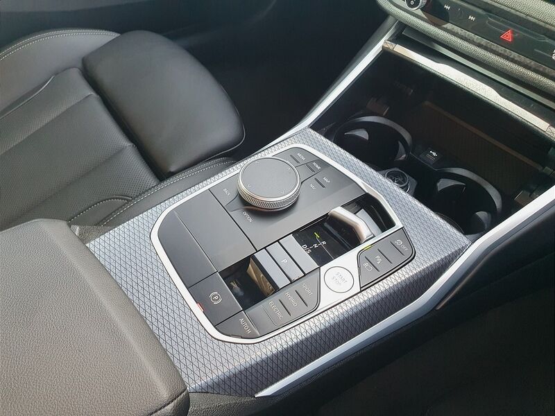 More views of BMW 3-Series