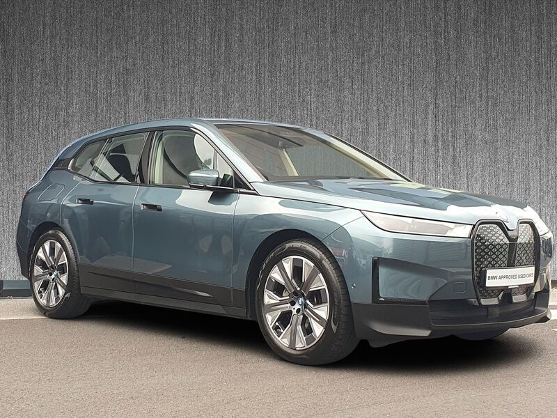 More views of BMW iX