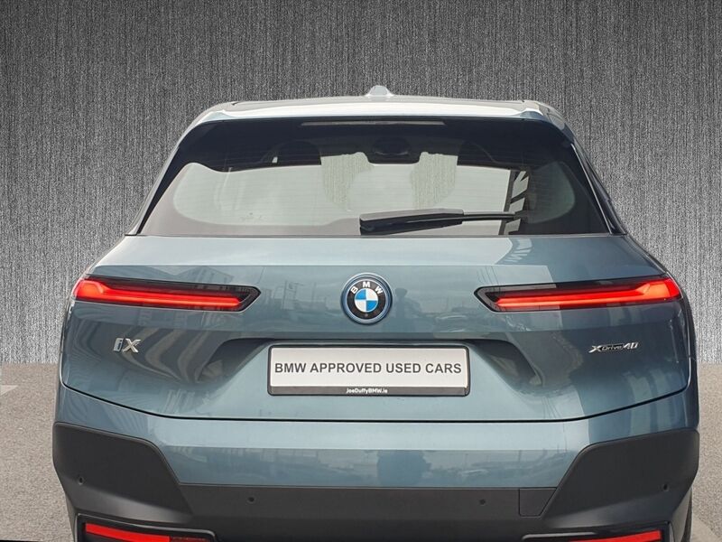 More views of BMW iX