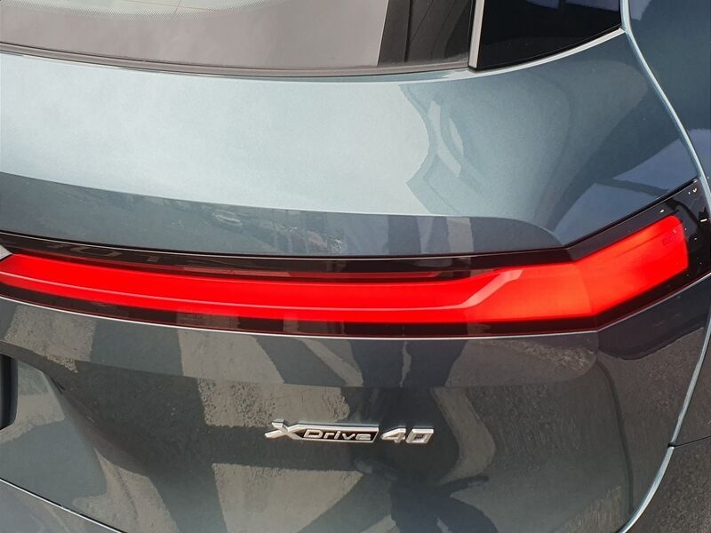 More views of BMW iX