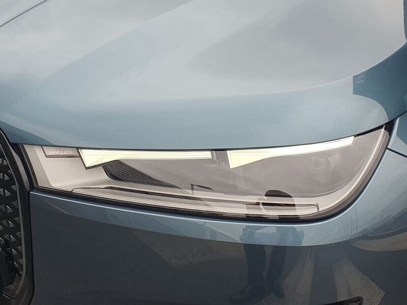 More views of BMW iX