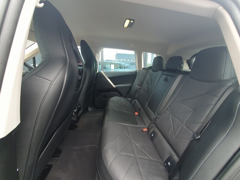 More views of BMW iX