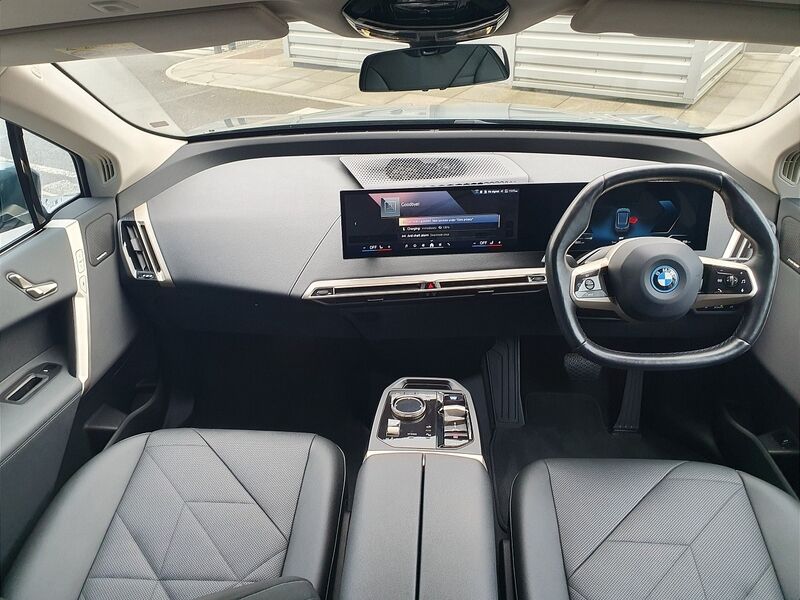 More views of BMW iX