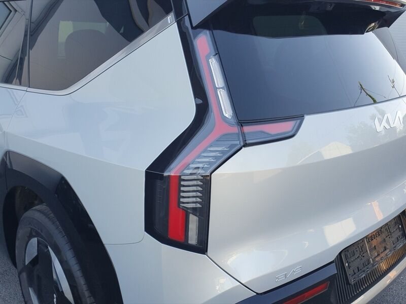 More views of Kia EV9