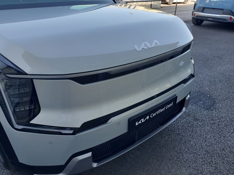 More views of Kia EV9