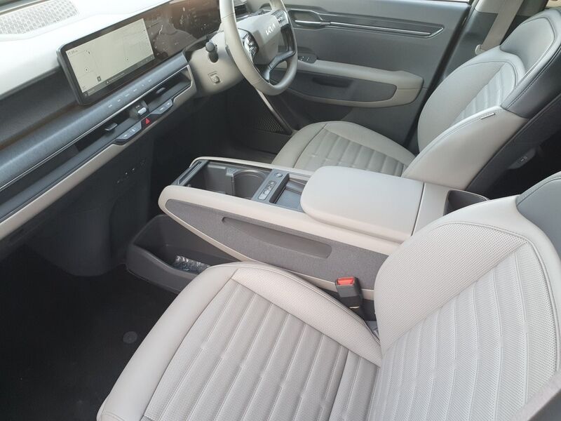 More views of Kia EV9