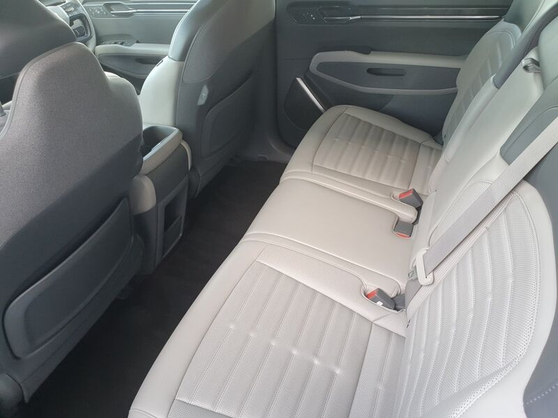 More views of Kia EV9