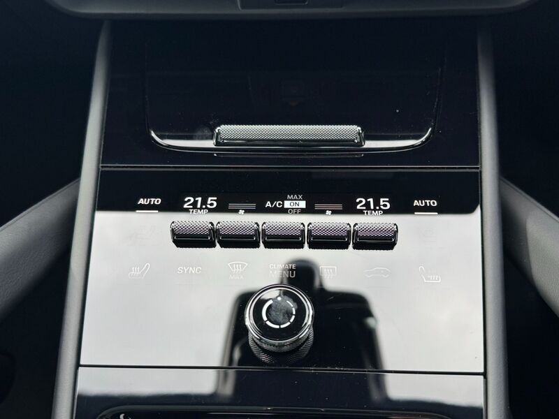 More views of Porsche Cayenne