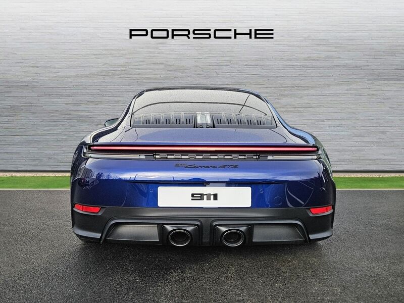 More views of Porsche 911