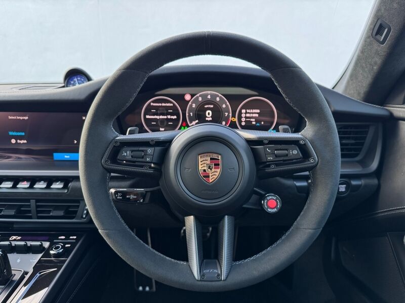 More views of Porsche 911