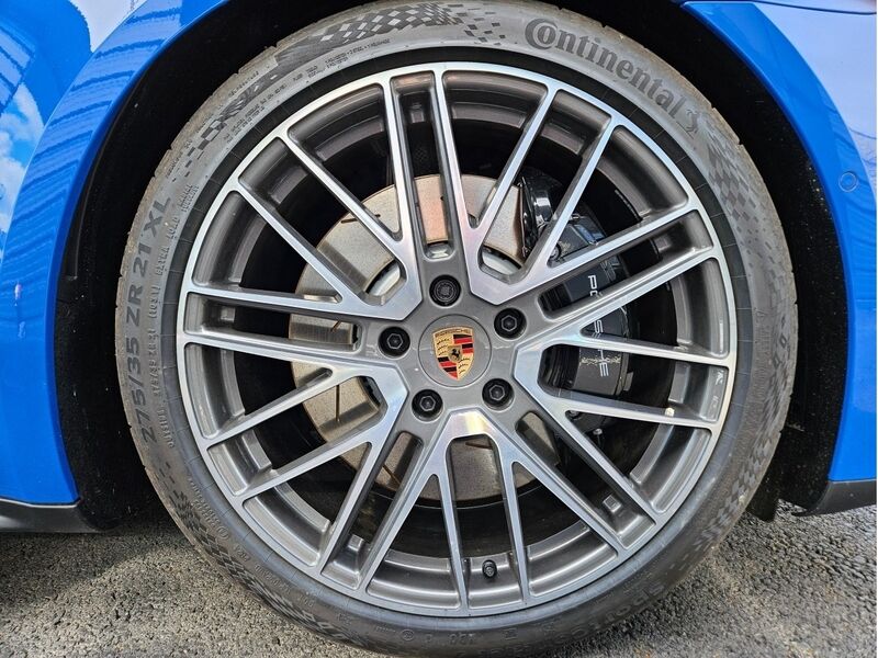 More views of Porsche Panamera