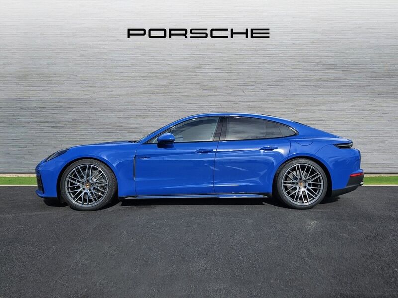 More views of Porsche Panamera