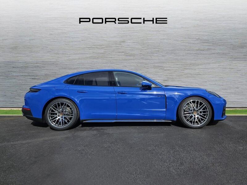 More views of Porsche Panamera