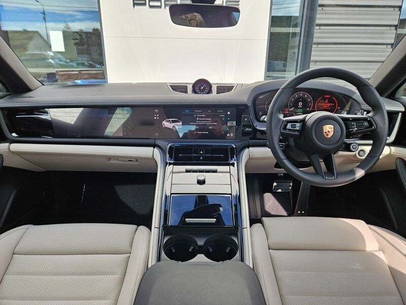 More views of Porsche Panamera