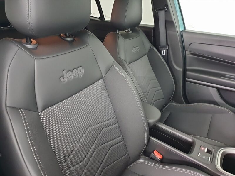 More views of Jeep Avenger