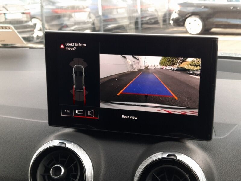 More views of Audi Q2