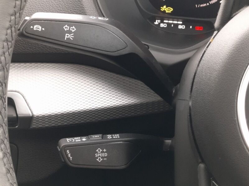 More views of Audi Q2