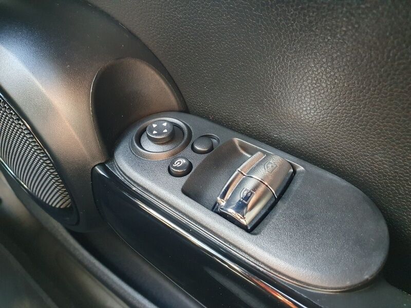 More views of Mini Cooper