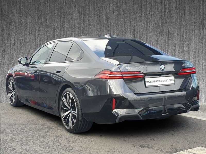 More views of BMW i5