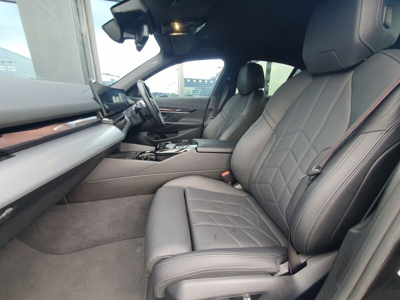 More views of BMW i5