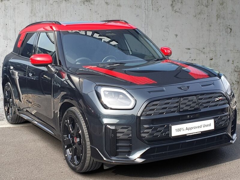 More views of Mini Countryman