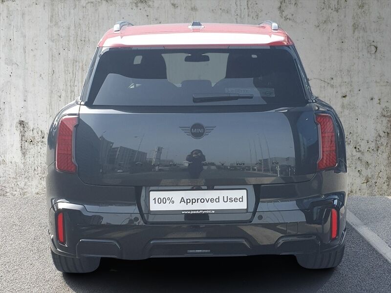 More views of Mini Countryman